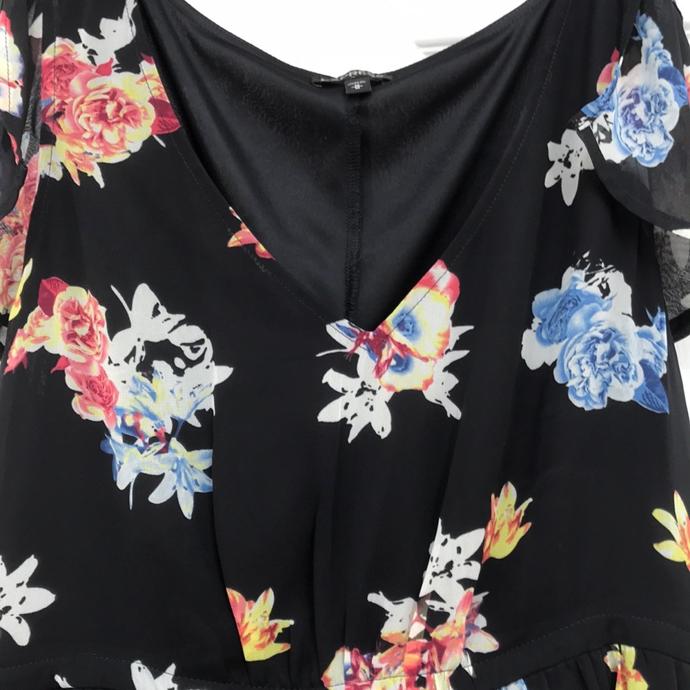 Express Dress - Picture 2 of 7